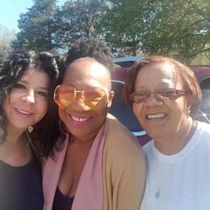 Meet your Posher, Mae